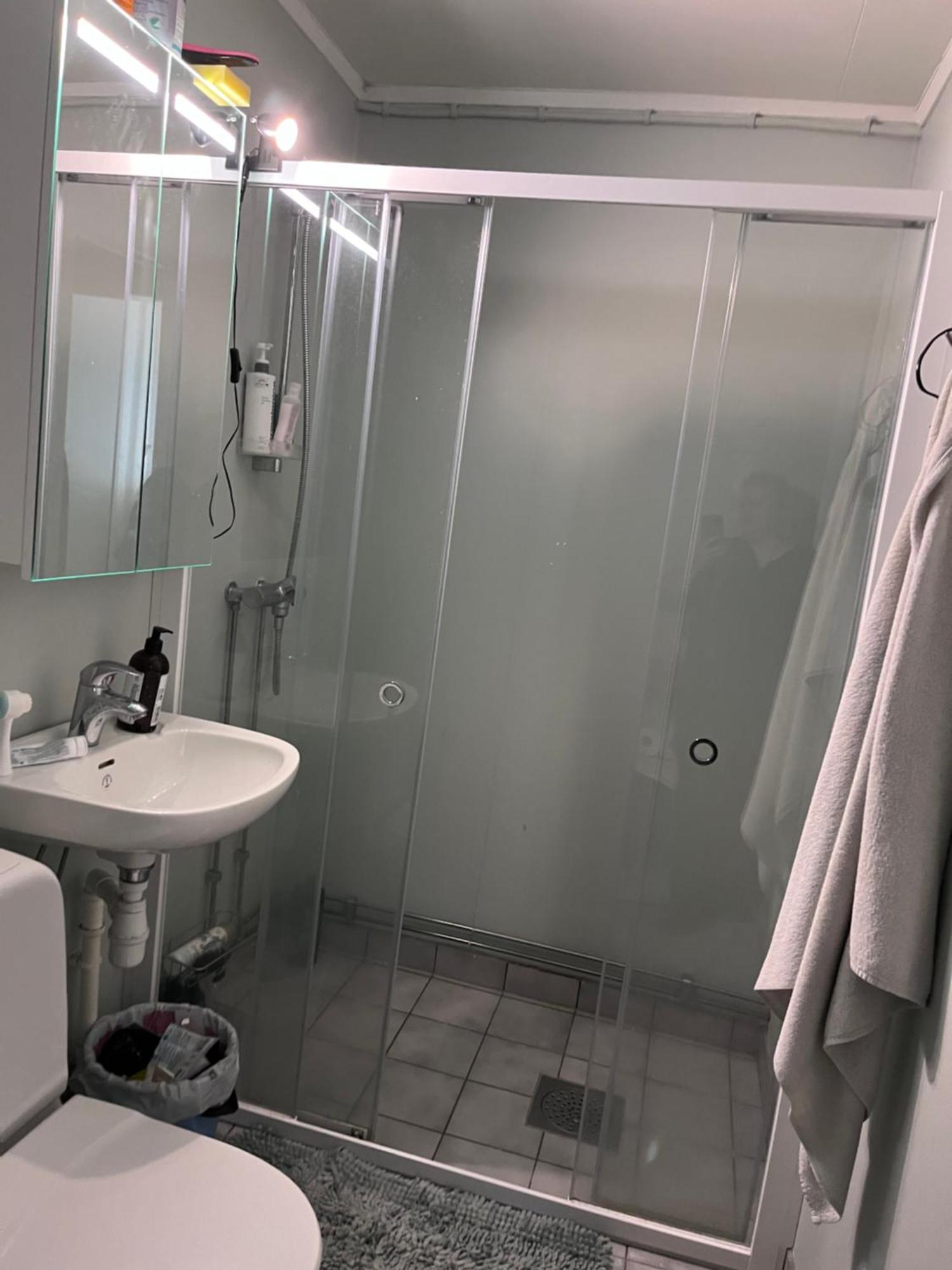 The Harbour House, Dorm And Twin, Selfservice Hostel Ballstad Esterno foto