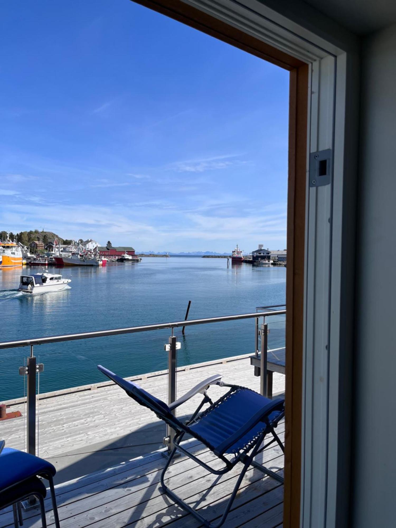 The Harbour House, Dorm And Twin, Selfservice Hostel Ballstad Esterno foto